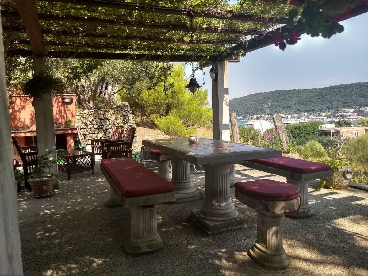 Apartman Tariba Supetarska Draga Bagian luar foto